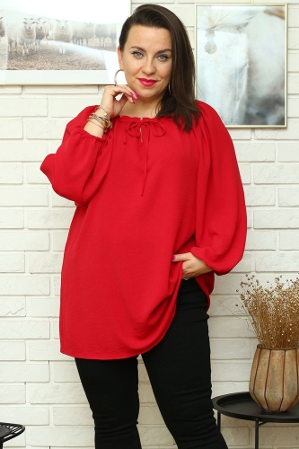 Bluzka elegancka z łezką w dekolcie z ozdobnym wiązaniem TAMARA czerwona.