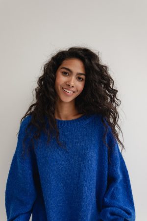 Sweter oversize z bufiastym rękawem SAPPHIRE BLUE - RIVERO. Vintage.