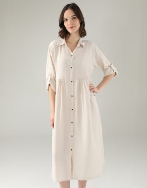 Beżowa sukienka z wiskozy.