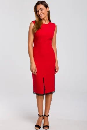 Elegancka sukienka ołówkowa midi rozcięcie na dole i koronka czerwona.