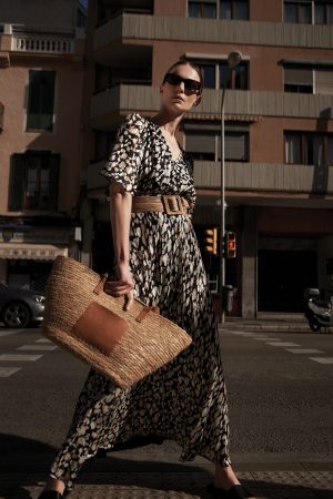 Sukienka maxi.